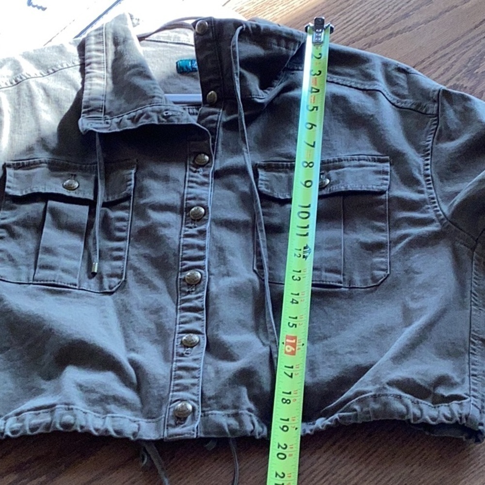 LAUREN Ralph Lauren Green cropped military jacket with drawing waist. Women 12 - Picture 15 of 15